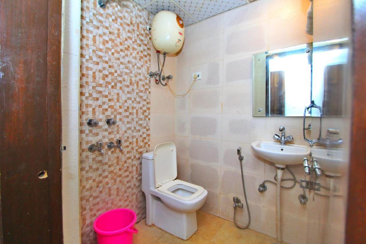 Hotel Broadway Near Delhi Airport Yeni Delhi Dış mekan fotoğraf
