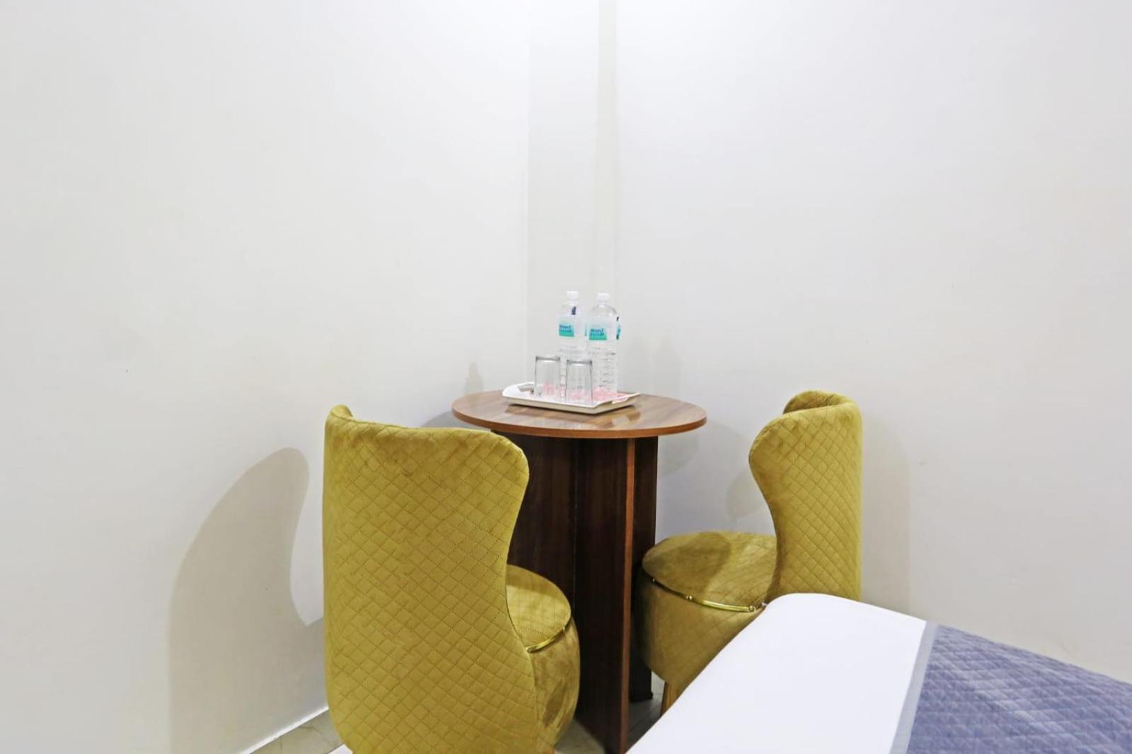 Hotel Broadway Near Delhi Airport Yeni Delhi Dış mekan fotoğraf